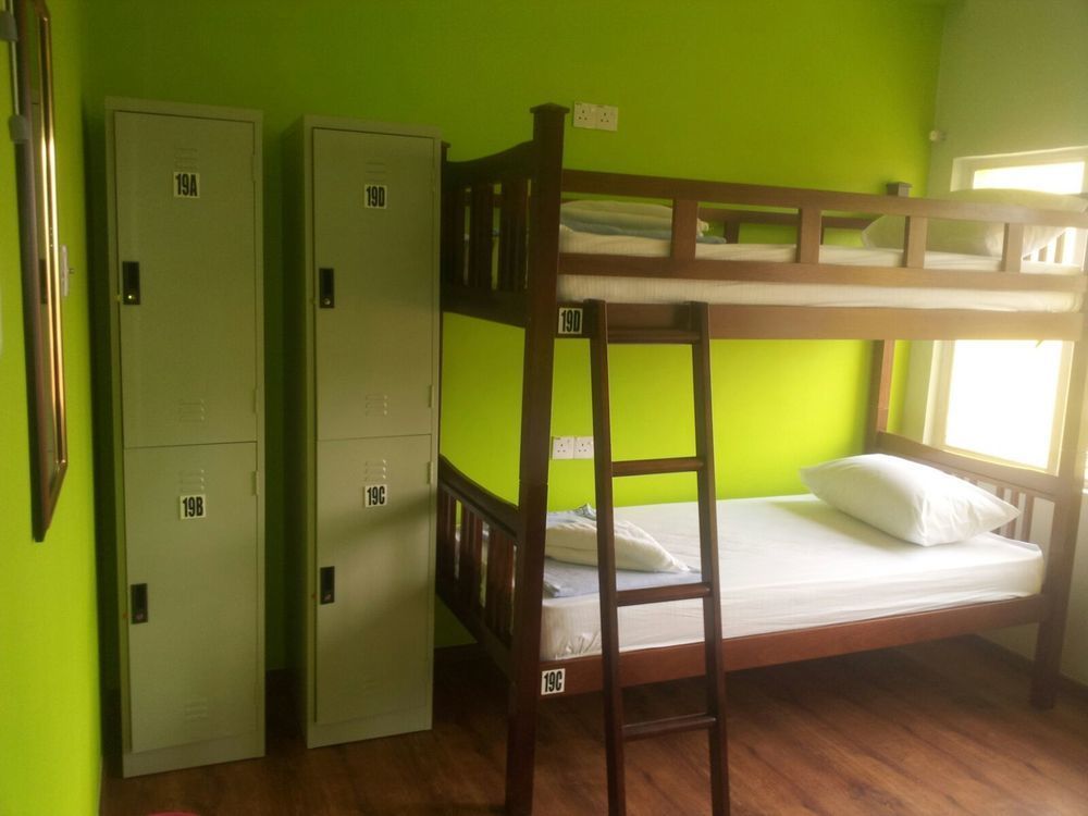 Fat Rhino Hotel 亞庇 外观 照片