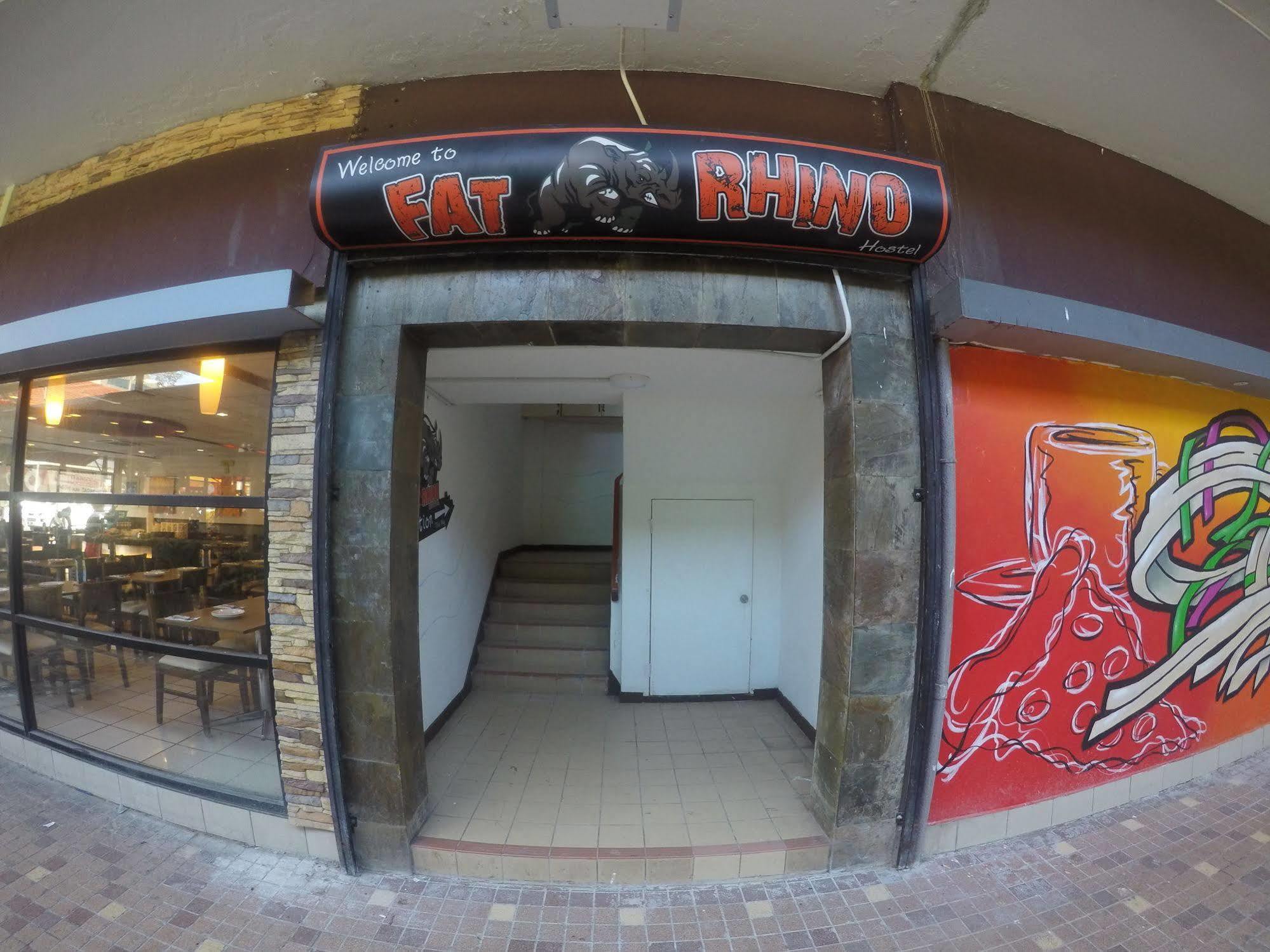 Fat Rhino Hotel 亞庇 外观 照片