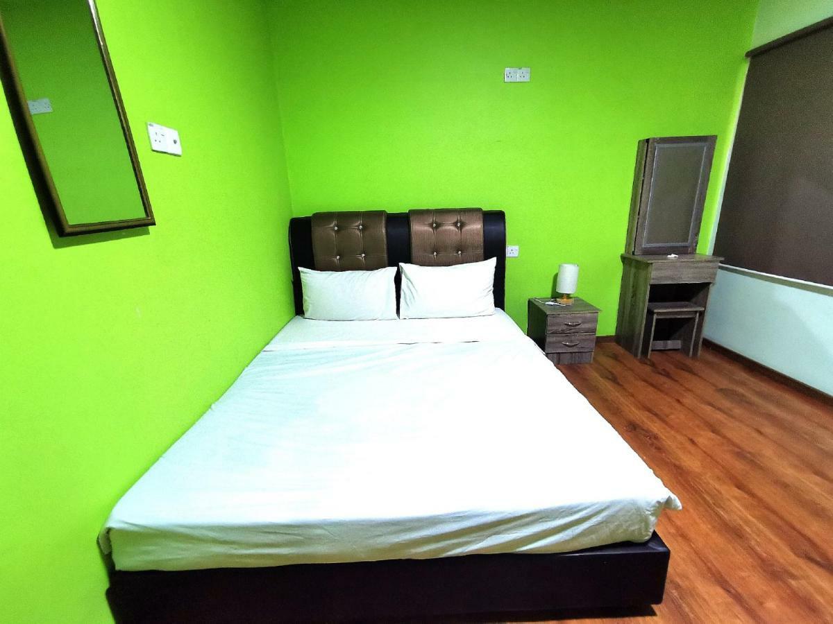 Fat Rhino Hotel 亞庇 外观 照片