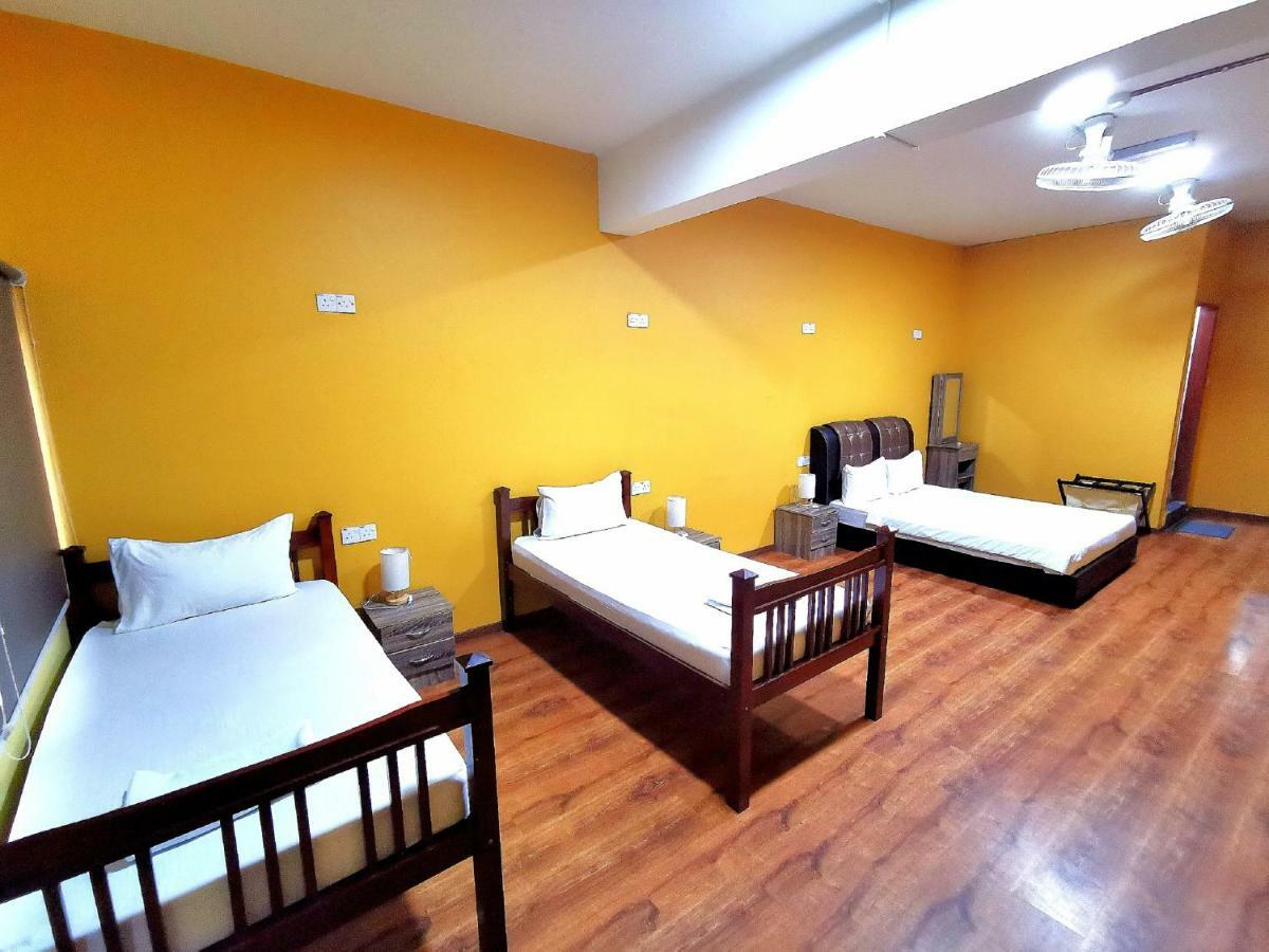 Fat Rhino Hotel 亞庇 外观 照片